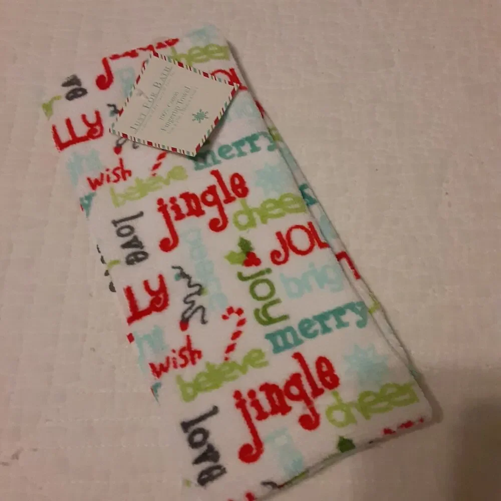 Christmas Fingertip Towel Set x 4 Festive Colorful